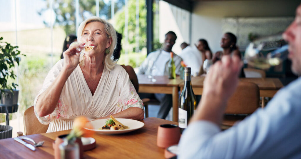 A Foodie’s Guide to Bouchelle Island: Where to Eat and Savor the Flavors Near New Smyrna Beach